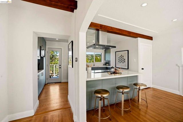 700 Calmar Ave., Oakland, CA 94610