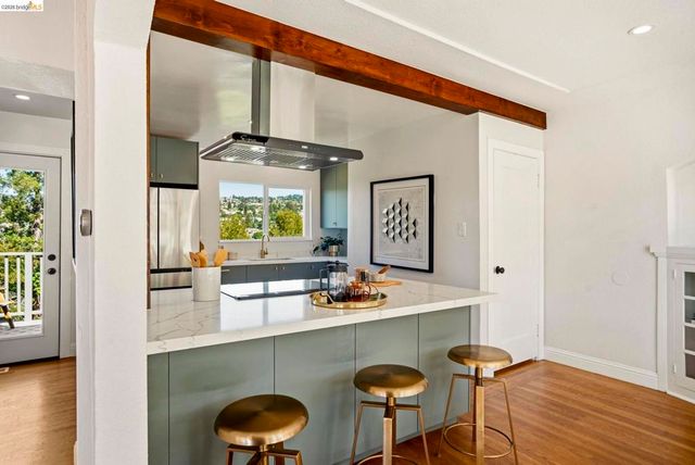 700 Calmar Ave., Oakland, CA 94610