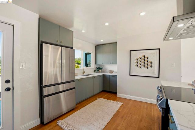 700 Calmar Ave., Oakland, CA 94610