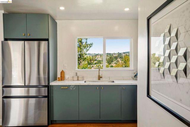 700 Calmar Ave., Oakland, CA 94610