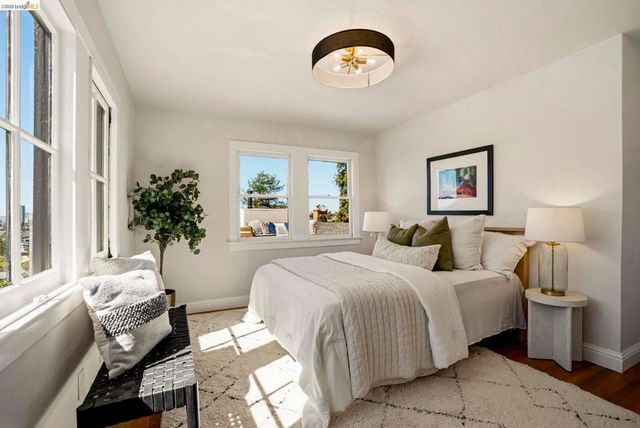 700 Calmar Ave., Oakland, CA 94610