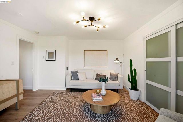 700 Calmar Ave., Oakland, CA 94610