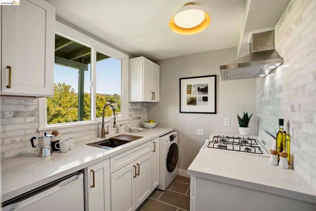 700 Calmar Ave., Oakland, CA 94610