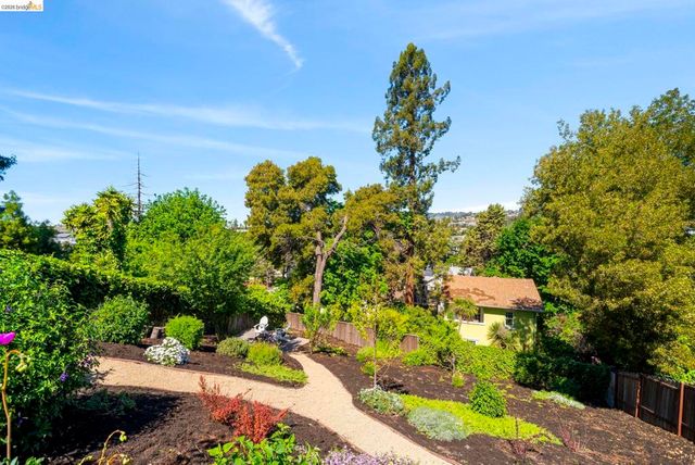 700 Calmar Ave., Oakland, CA 94610