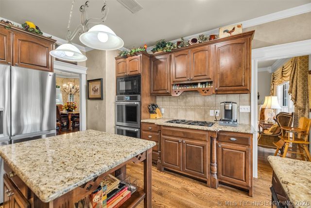 7709 S 4th Street, Broken Arrow, OK 74011