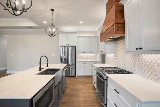 230 Saddle Brook Circle, Hallsville, TX 75650