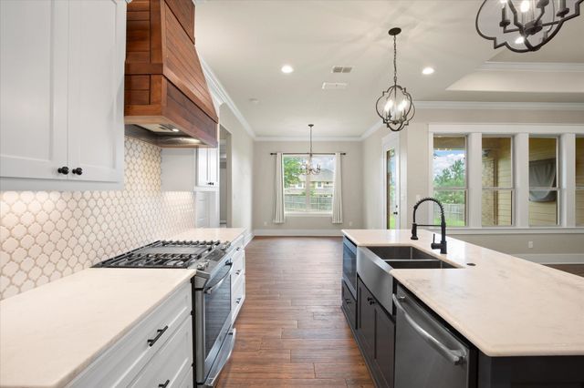 230 Saddle Brook Circle, Hallsville, TX 75650