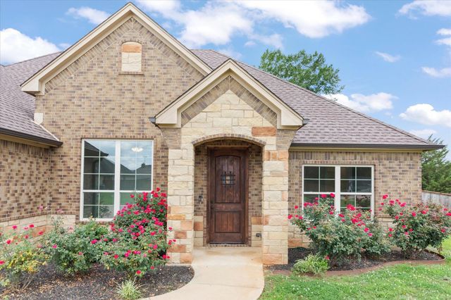 230 Saddle Brook Circle, Hallsville, TX 75650