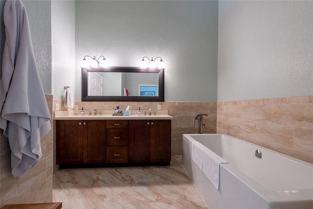 11266 NW 20th Dr, Coral Springs, FL 33071