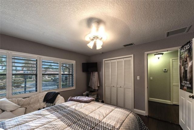 11266 NW 20th Dr, Coral Springs, FL 33071