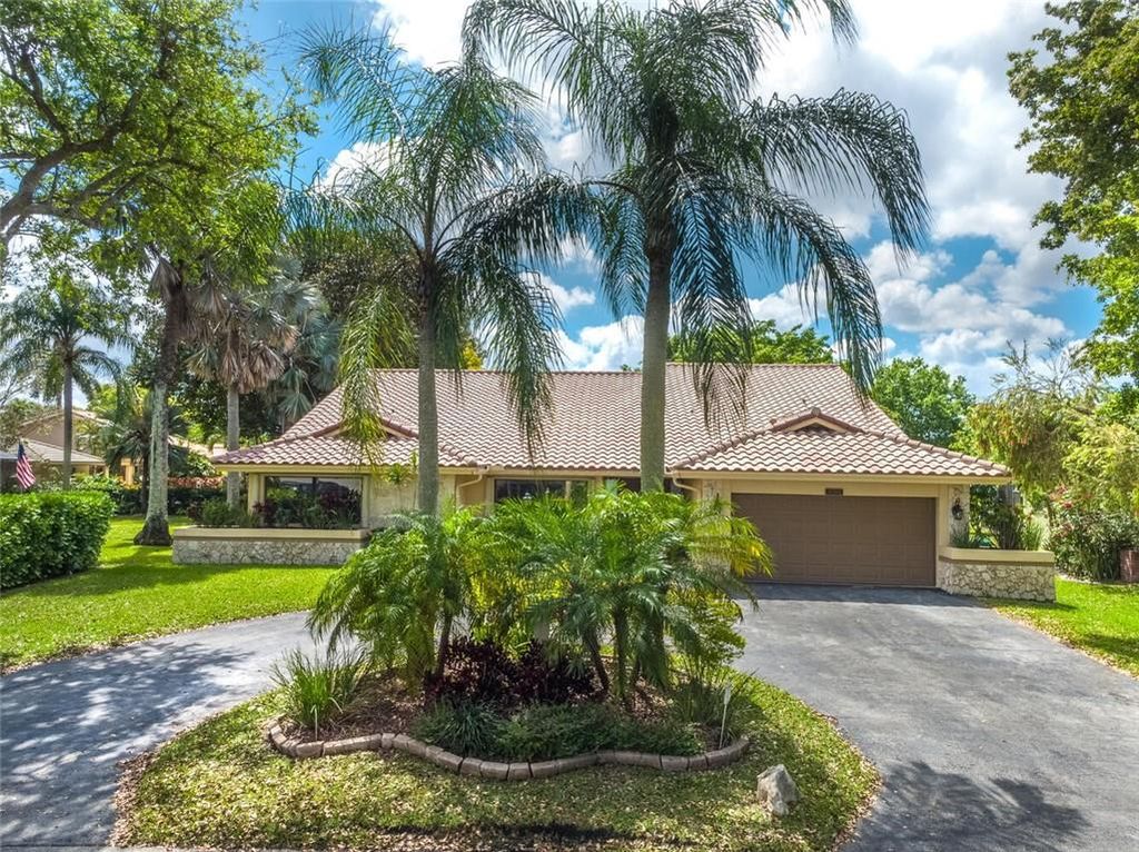11266 NW 20th Dr, Coral Springs, FL 33071
