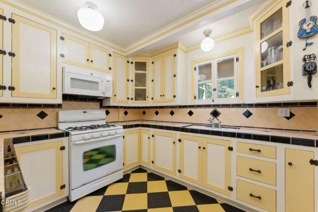 1128 Fremont Avenue, South Pasadena, CA 91030