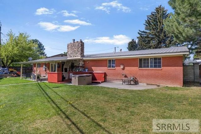 1917 Riviera Circle, Idaho Falls, ID 83404