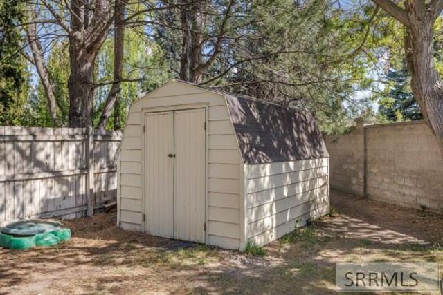 1917 Riviera Circle, Idaho Falls, ID 83404
