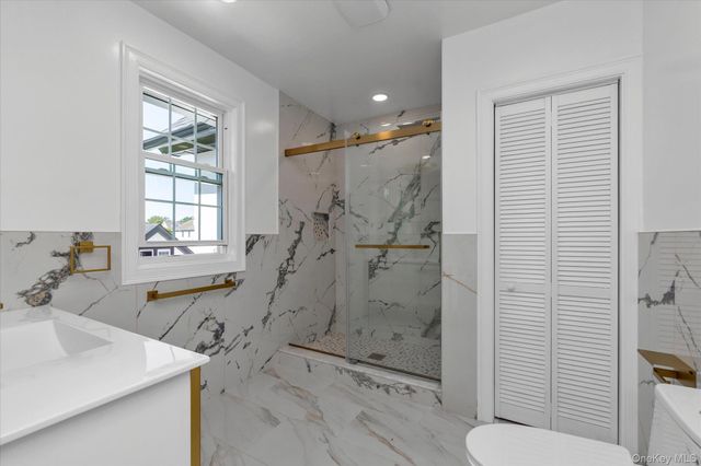 27 2nd Street, Lynbrook, NY 11563
