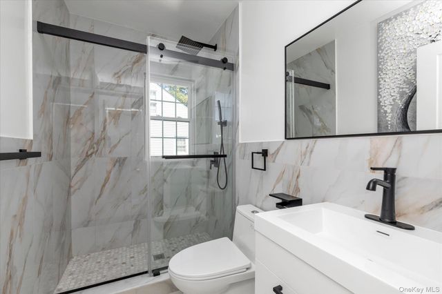 27 2nd Street, Lynbrook, NY 11563