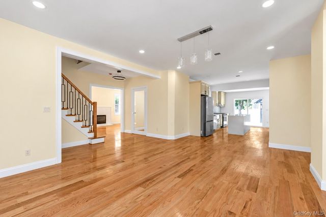 27 2nd Street, Lynbrook, NY 11563
