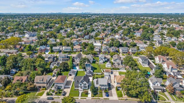 27 2nd Street, Lynbrook, NY 11563