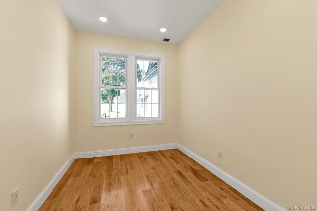 27 2nd Street, Lynbrook, NY 11563