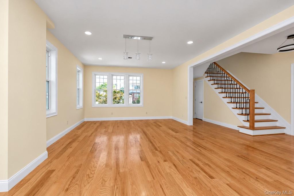 27 2nd Street, Lynbrook, NY 11563 — photo 4