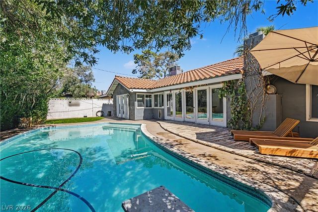1888 East Viking Road, Las Vegas, NV 89169