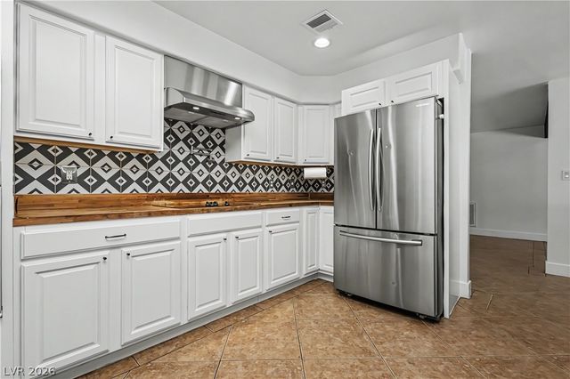 1888 East Viking Road, Las Vegas, NV 89169