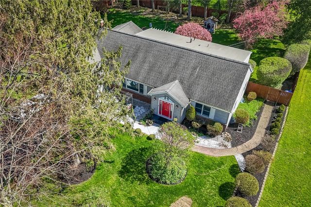 25 Coral Way, Brighton, NY 14618