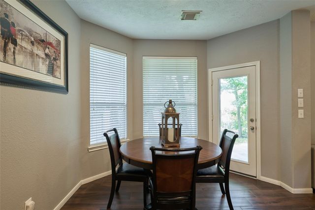 70 N Spinning Wheel Circle, The Woodlands, TX 77382