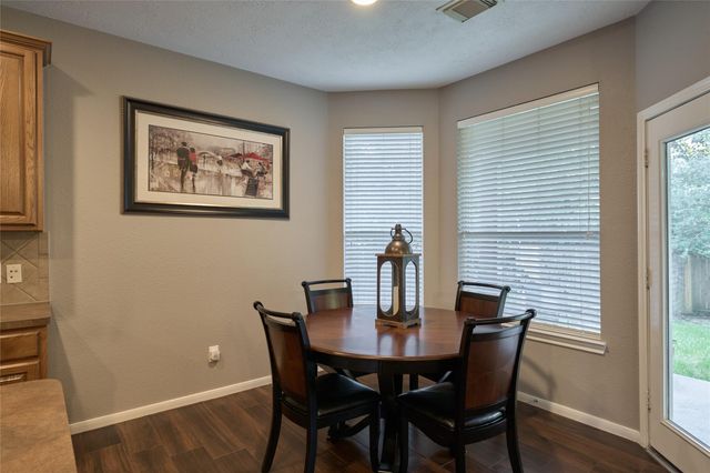 70 N Spinning Wheel Circle, The Woodlands, TX 77382