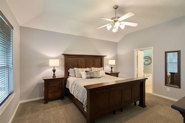70 N Spinning Wheel Circle, The Woodlands, TX 77382