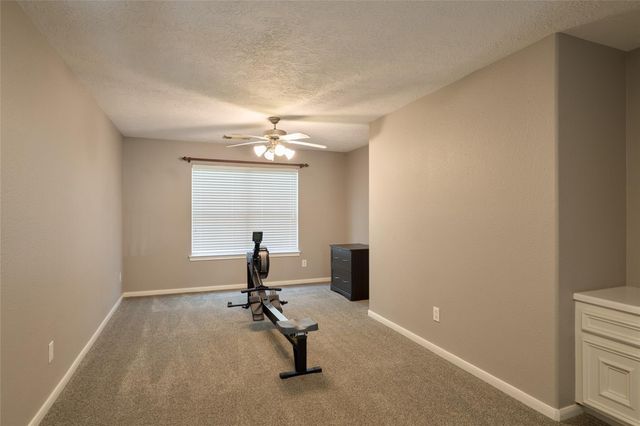 70 N Spinning Wheel Circle, The Woodlands, TX 77382