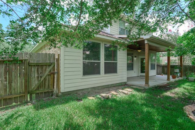 70 N Spinning Wheel Circle, The Woodlands, TX 77382