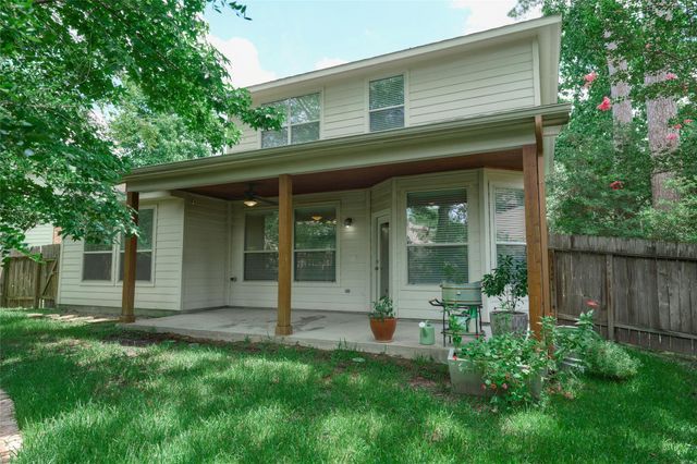 70 N Spinning Wheel Circle, The Woodlands, TX 77382