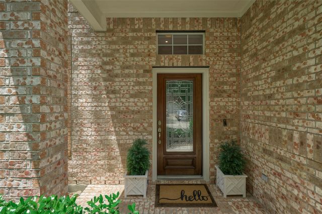 70 N Spinning Wheel Circle, The Woodlands, TX 77382