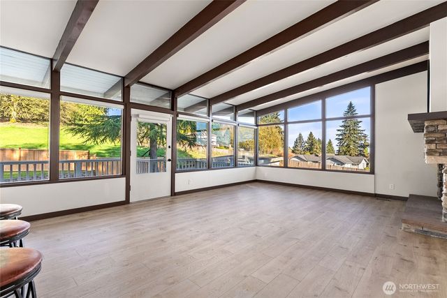 8726 Fruitland Avenue E, Puyallup, WA 98371