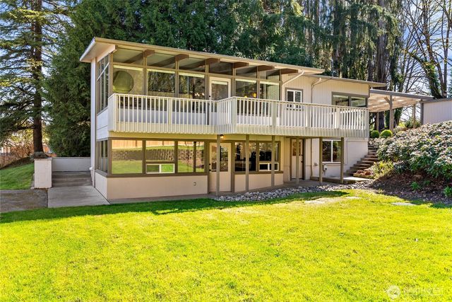 8726 Fruitland Avenue E, Puyallup, WA 98371