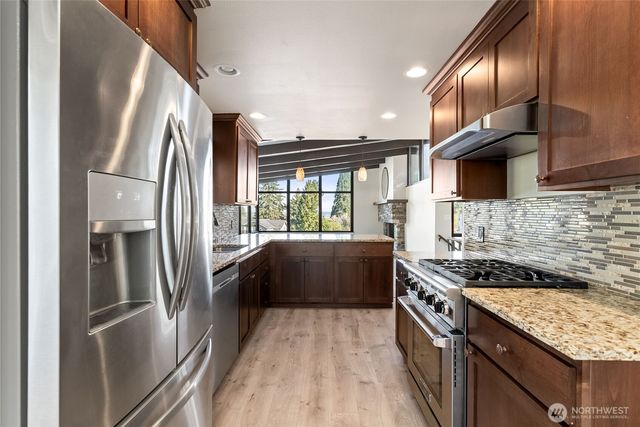 8726 Fruitland Avenue E, Puyallup, WA 98371