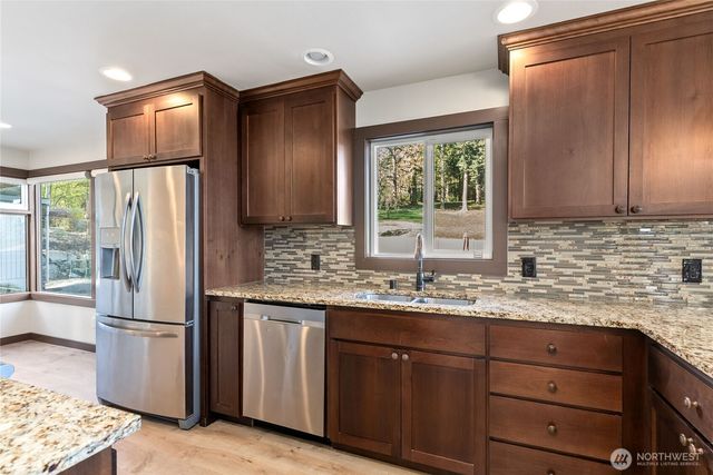 8726 Fruitland Avenue E, Puyallup, WA 98371