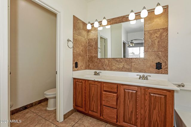 49 E MILL REEF Drive, San Tan Valley, AZ 85143