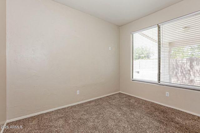 49 E MILL REEF Drive, San Tan Valley, AZ 85143