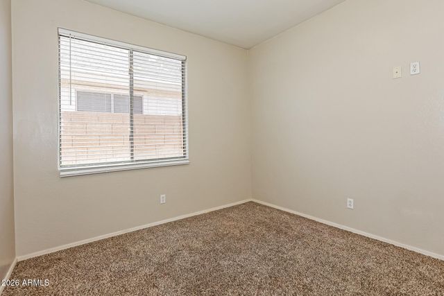 49 E MILL REEF Drive, San Tan Valley, AZ 85143