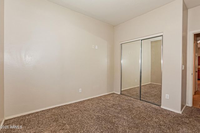 49 E MILL REEF Drive, San Tan Valley, AZ 85143