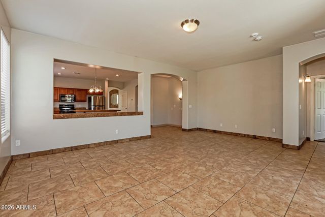 49 E MILL REEF Drive, San Tan Valley, AZ 85143