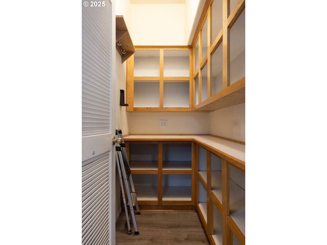 15728 EASTWIND Ct, La Pine, OR 97739