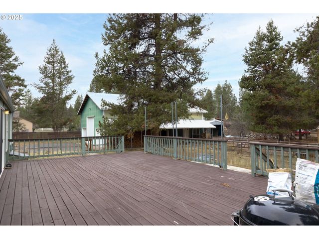 15728 EASTWIND Ct, La Pine, OR 97739