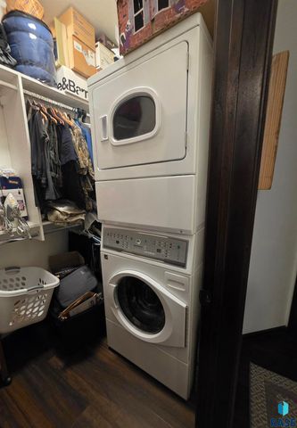 5105 E 61st St Street, Sioux Falls, SD 57108