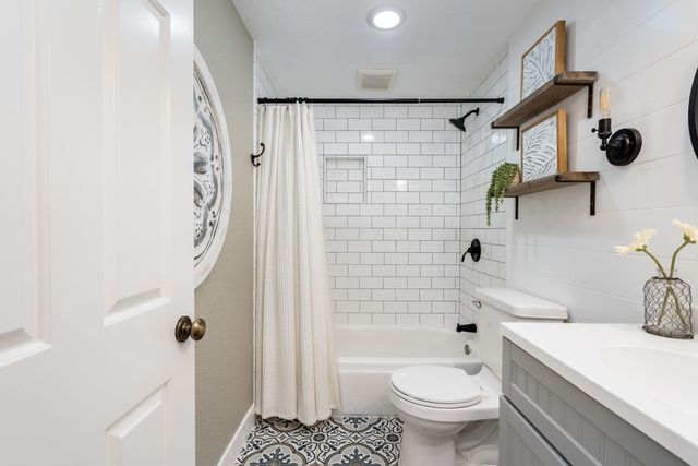 5950 Via Del Cielo, Pleasanton, CA 94566