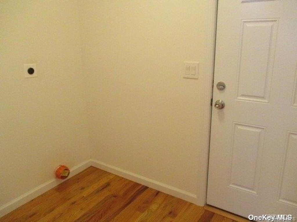 647 Doane Avenue, Bellport, NY 11713 — photo 2