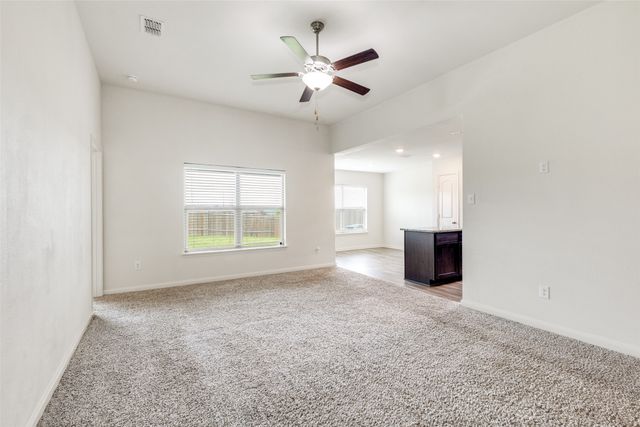 116 Bandana Circle, Newark, TX 76071