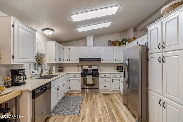 1590 PETERSON Road, Lakeside, AZ 85929